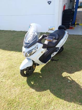 DAFRA MAXSYM 400i 